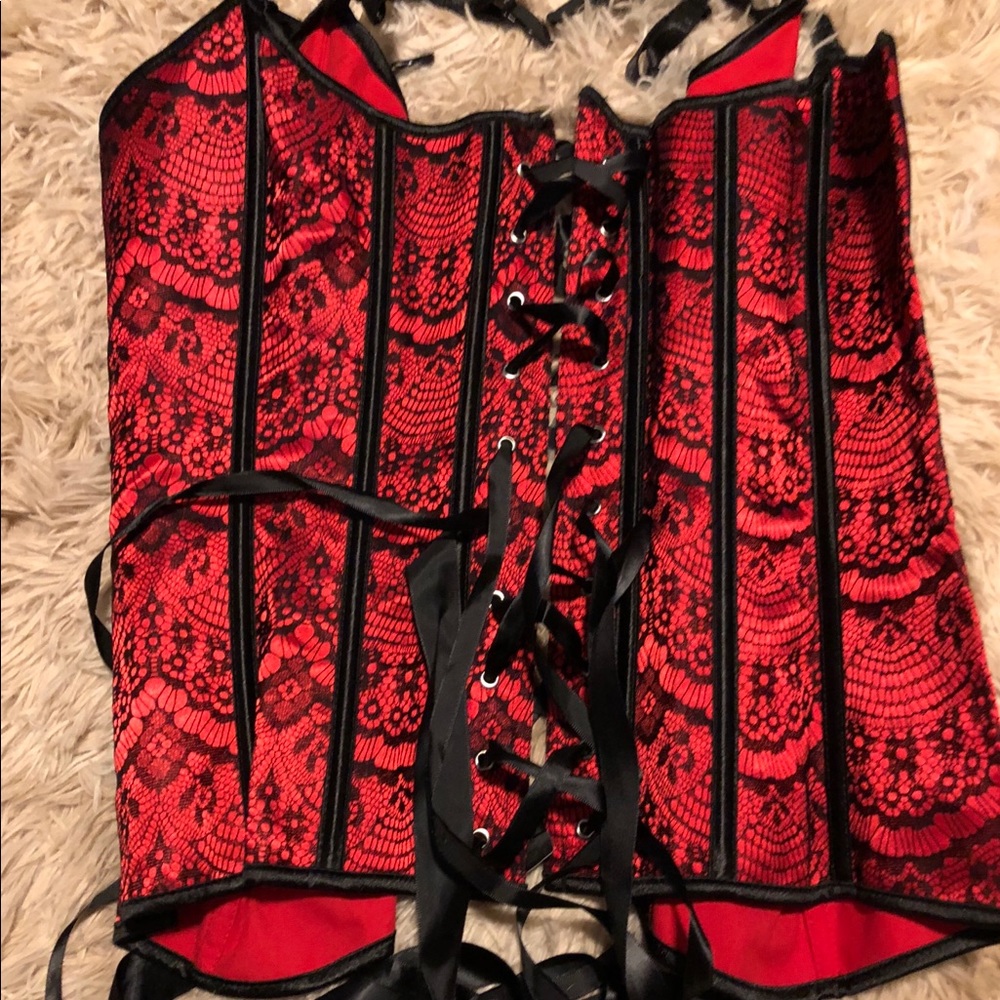 Black and red corset, NEVER WORN!